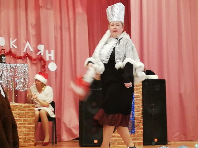 pasākums "Ziemassvētku balle" amatierteātris "Nezolotaja molodež"